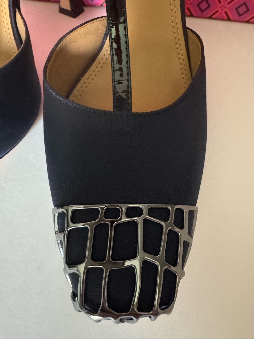 NIB Tory Burch T-Strap Navy Satin Metal Lattice Toe Pumps US 10.5, MSRP$398 - Picture 5 of 7